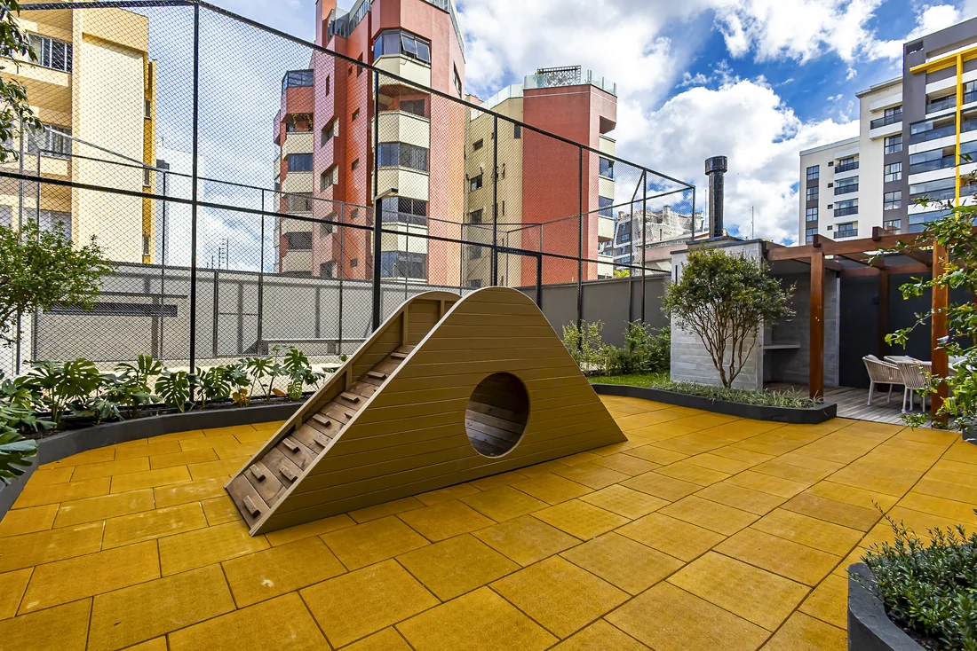 Playground ao ar livre — área comum — Curitiba/PR